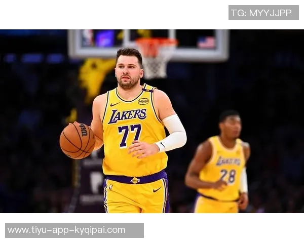 湖记：东契奇与里夫斯搭档无詹阵容下DFS表现天差地别的深度分析