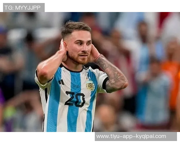 麦卡利斯特国家队出战40场荣获三冠阿根廷队海报祝贺彰显荣耀 麦卡利斯特国家队出战40场荣获三冠阿根廷队海报祝贺彰显荣耀